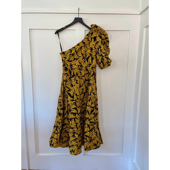 Farm Rio Spotted Bananas One Shoulder Midi Dress Size Small - Picture 2 of 4